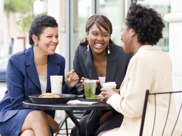 women having lunch