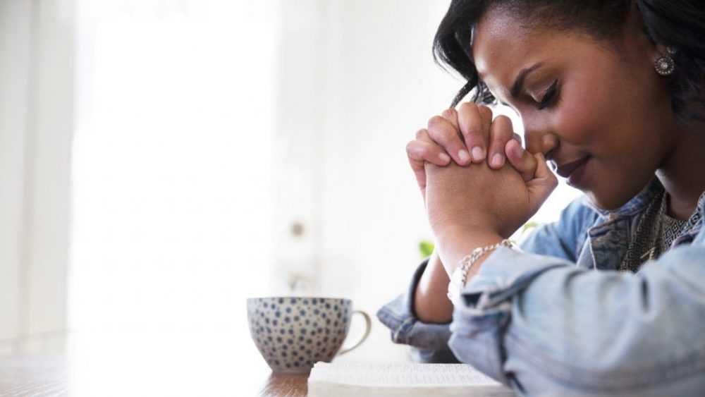 5 Prayers To Pray When You Are Under Spiritual Attack The Praying Woman